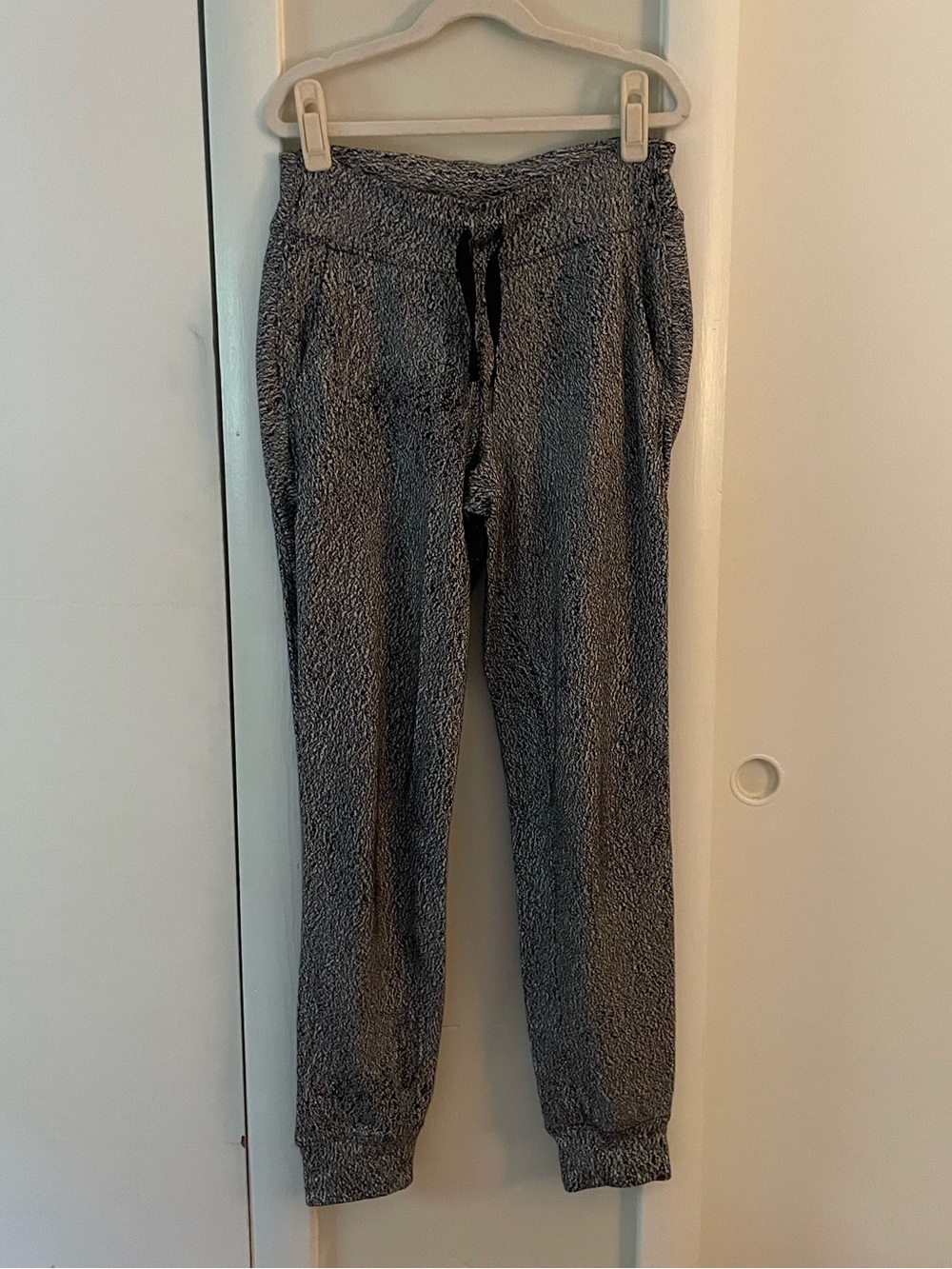 Lululemon Ready To Rulu Jogger Pant Spray Jacquard White Black 2 XS